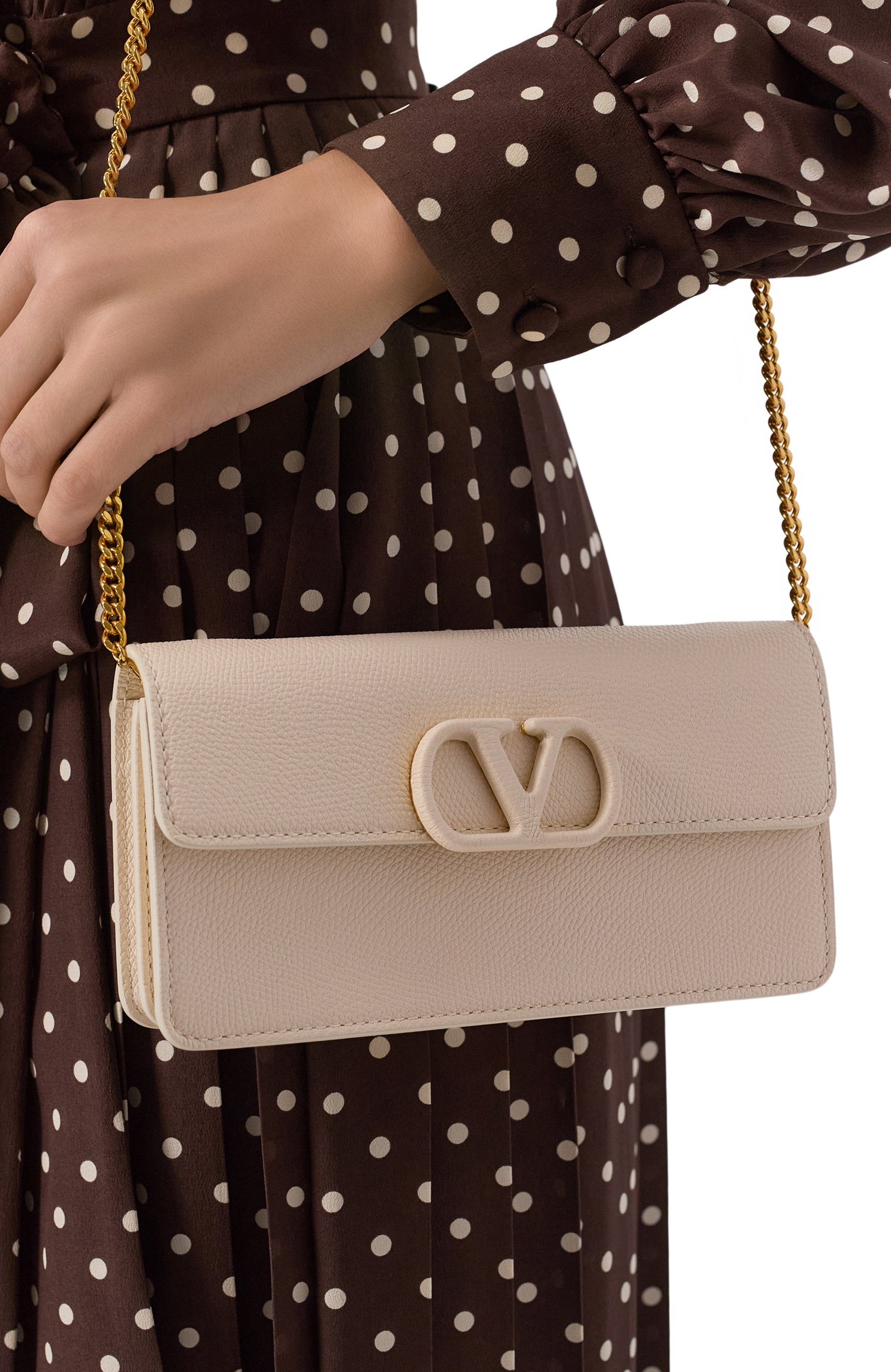 Сумка vlogo signature VALENTINO кремового цвета по цене 126000 руб., арт. 9W2P0BB4/BEM, фото 2 Сумка vlogo signature VALENTINO, арт. 9W2P0BB4/BEM, фото 2