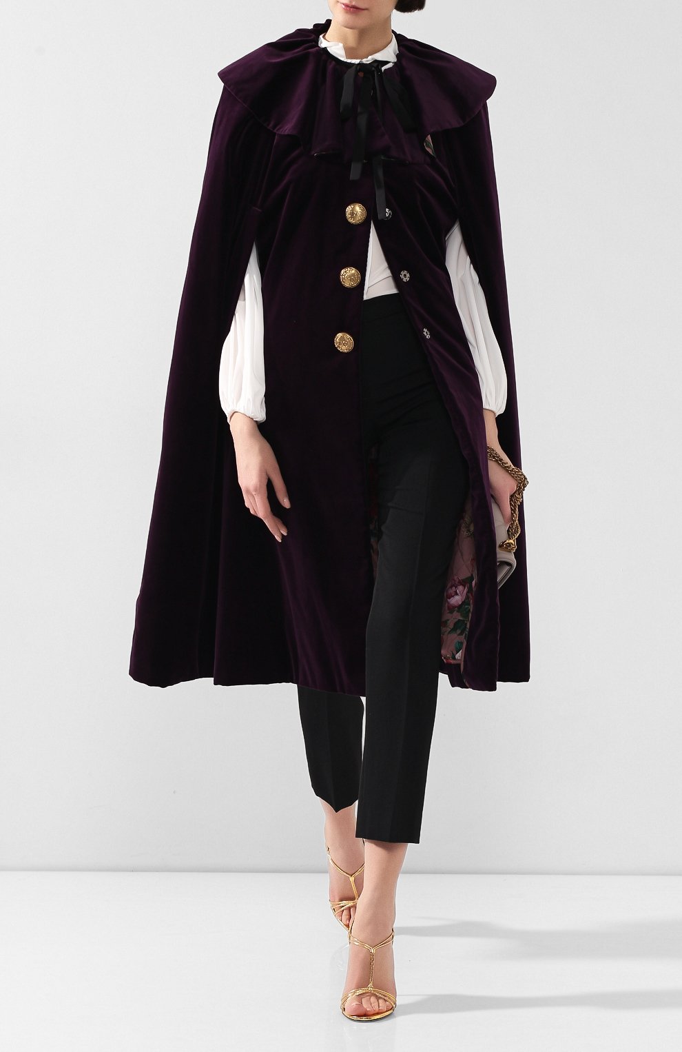 Бархатный кейп DOLCE & GABBANA фиолетового цвета по цене 354000 руб., арт. F0Y01T/FUWBN, фото 2 Бархатный кейп DOLCE & GABBANA, арт. F0Y01T/FUWBN, фото 2