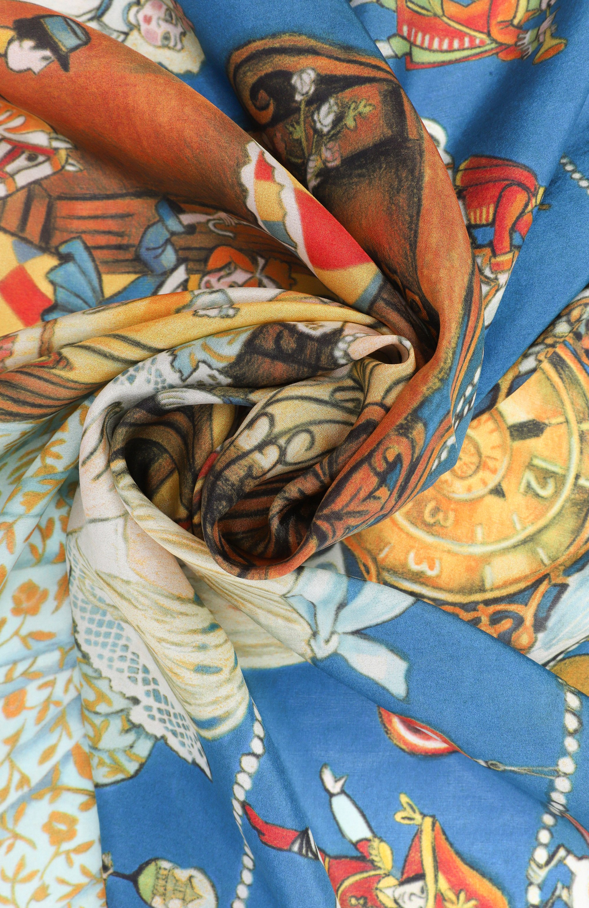 Шелковый платок щелкунчик GOURJI голубого цвета по цене 16000 руб., арт. 91164637/41172, фото 3 Шелковый платок щелкунчик GOURJI, арт. 91164637/41172, фото 3