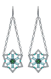 Серьги NIKOS KOULIS бесцветного цвета по цене 1345500 руб., арт. NE77098, фото 1 Серьги NIKOS KOULIS, арт. NE77098, фото 1