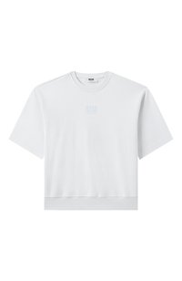 Светло-голубой