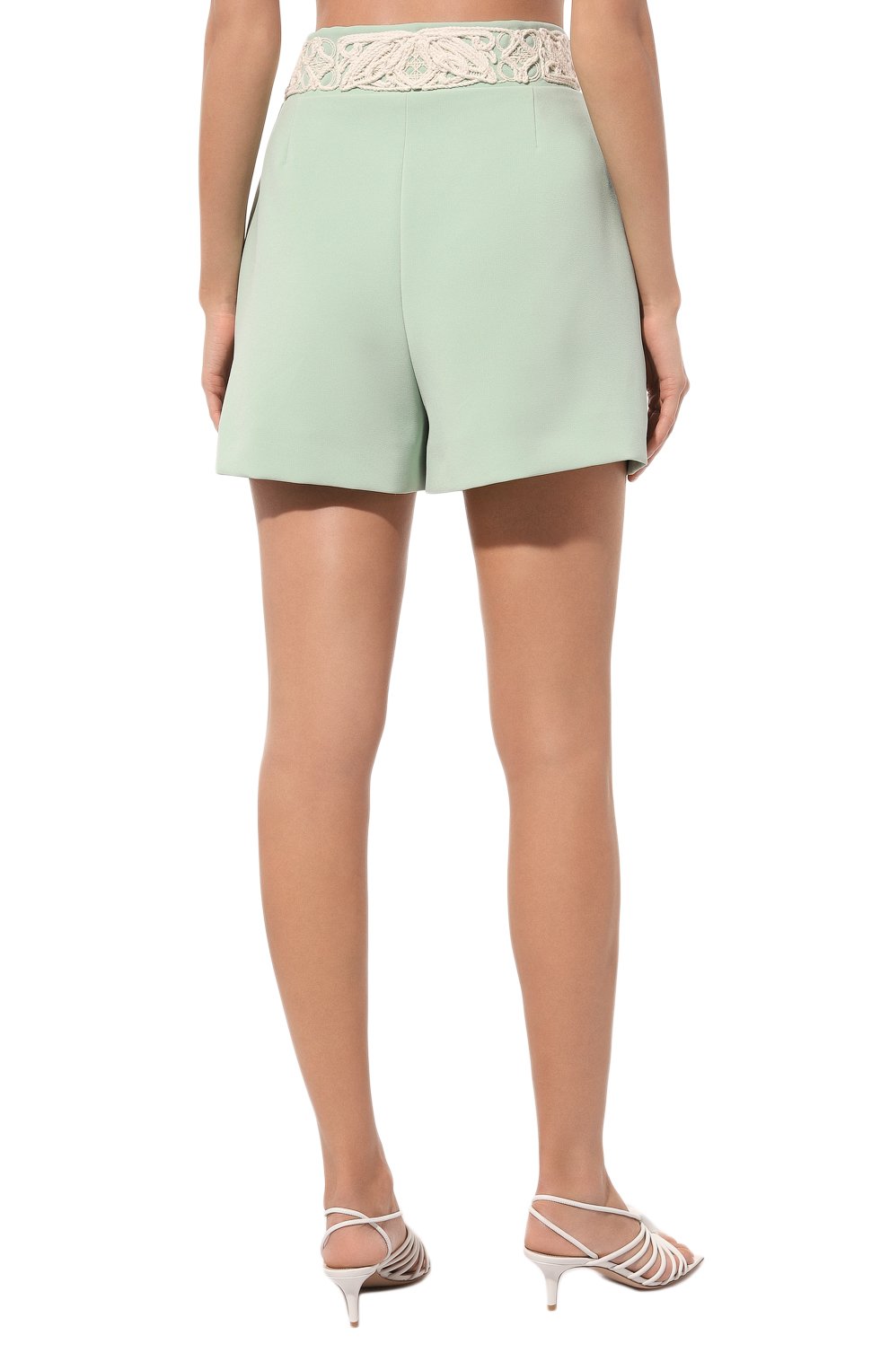 Шорты ELIE SAAB светло-зеленого цвета по цене 108000 руб., арт. P0004E, фото 4 Шорты ELIE SAAB, арт. P0004E, фото 4