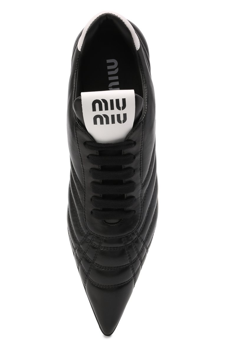 Женские кожаные туфли MIU MIU черного цвета, арт. 5E521D-3F1F-F0002-055 | Фото 5 (Каблук высота: Низкий; Материал сплава: Проставлено; Подошва: Плоская; Каблук тип: Kitten heel; Драгоценные камни: Проставлено)