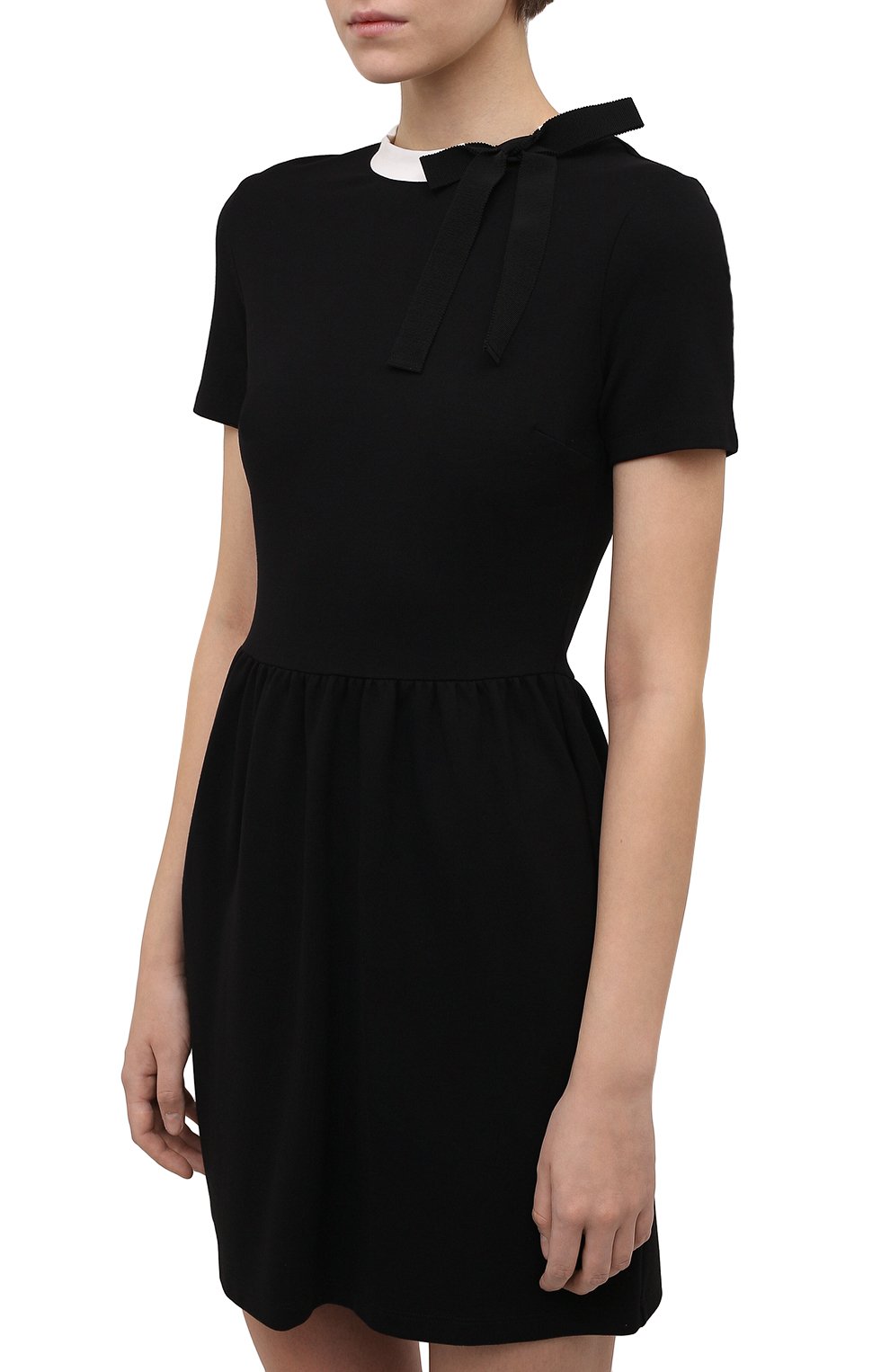 Платье из вискозы REDVALENTINO черного цвета по цене 48400 руб., арт. XR3MJ08X/6DP, фото 3 Платье из вискозы REDVALENTINO, арт. XR3MJ08X/6DP, фото 3