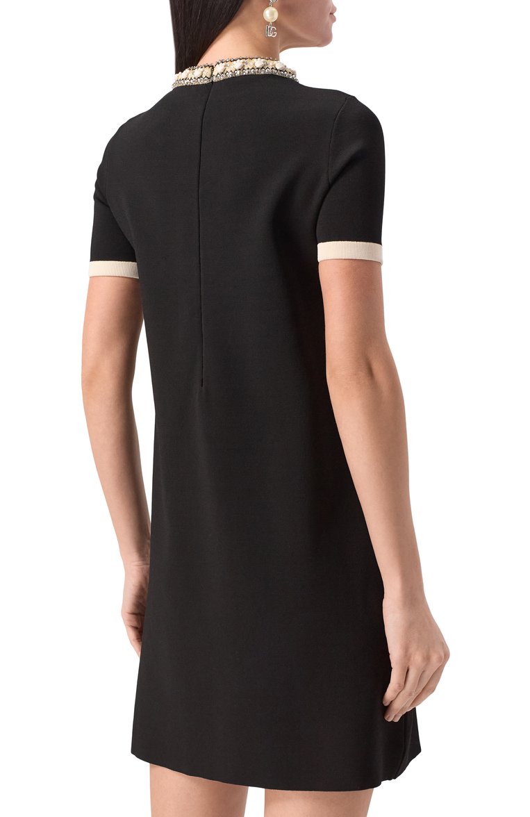 Женское платье из вискозы VALENTINO черного цвета, арт. 6B3KD13L96B | Фото 4 (Длина Ж (юбки, платья, шорты): Мини; Рукава: Короткие; Материал внешний: Вискоза; Случай: Повседневный; Кросс-КТ: Трикотаж; Женское Кросс-КТ: Платье-одежда; Стили: Ретро)