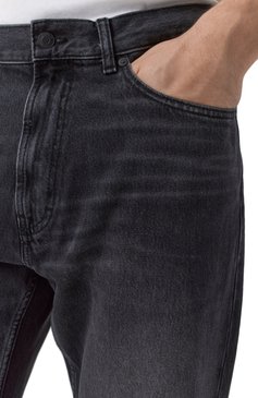 Мужские джинсы tapered fit HUGO черного цвета, арт. 50533606 | Фото 5 (Материал внешний: Хлопок, Деним; Длина (брюки, джинсы): Стандартные; Силуэт М (брюки): Прямые; Кросс-КТ: Деним; Детали: Делаве; Стили: Кэжуэл, Повседневный; Автоматизация ТО: Проставлено; Автоматизация состава: Проставлено)