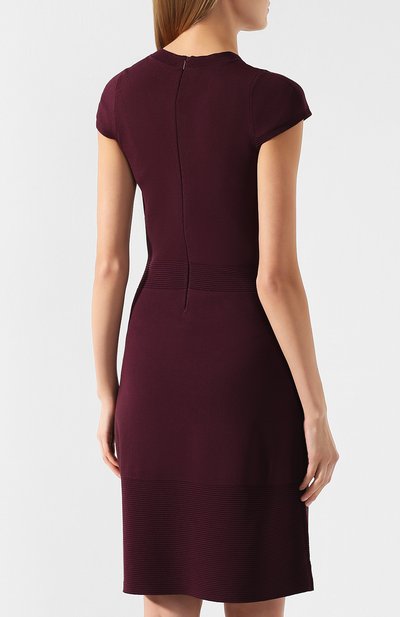 Приталенное платье MICHAEL MICHAEL KORS бордового цвета по цене 19950 руб., арт. MH88YEX5ZV, фото 4 Приталенное платье MICHAEL MICHAEL KORS, арт. MH88YEX5ZV, фото 4