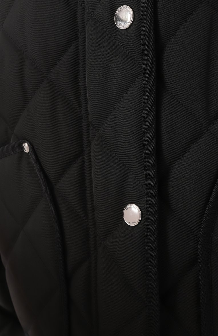 Женская куртка BURBERRY черного цвета, арт. 8096025 | Фото 6 (Длина (верхняя одежда): Короткие; Материал сплава: Проставлено; Драгоценные камни: Проставлено; Рукава: Длинные; Материал подклада: Хлопок; Стили: Кэжуэл; Кросс-КТ: Легкие, Куртка; Материал внешний: Синтетический материал)