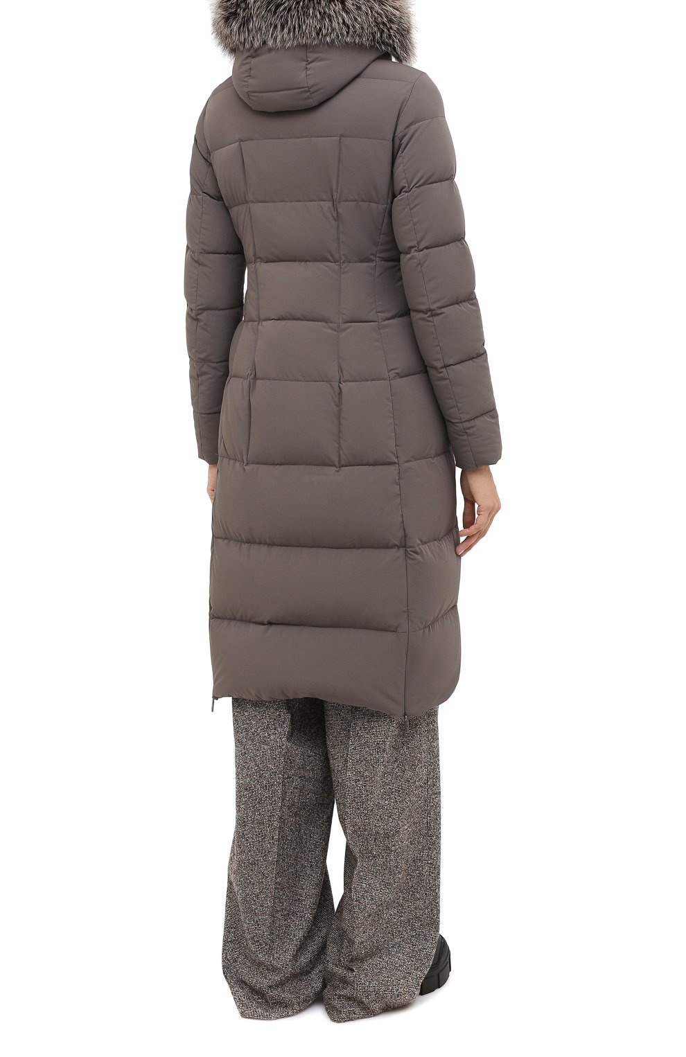 Пуховик MOORER темно-серого цвета по цене 250000 руб., арт. ZAGARA-KN/A20D170STKN, фото 5 Пуховик MOORER, арт. ZAGARA-KN/A20D170STKN, фото 5