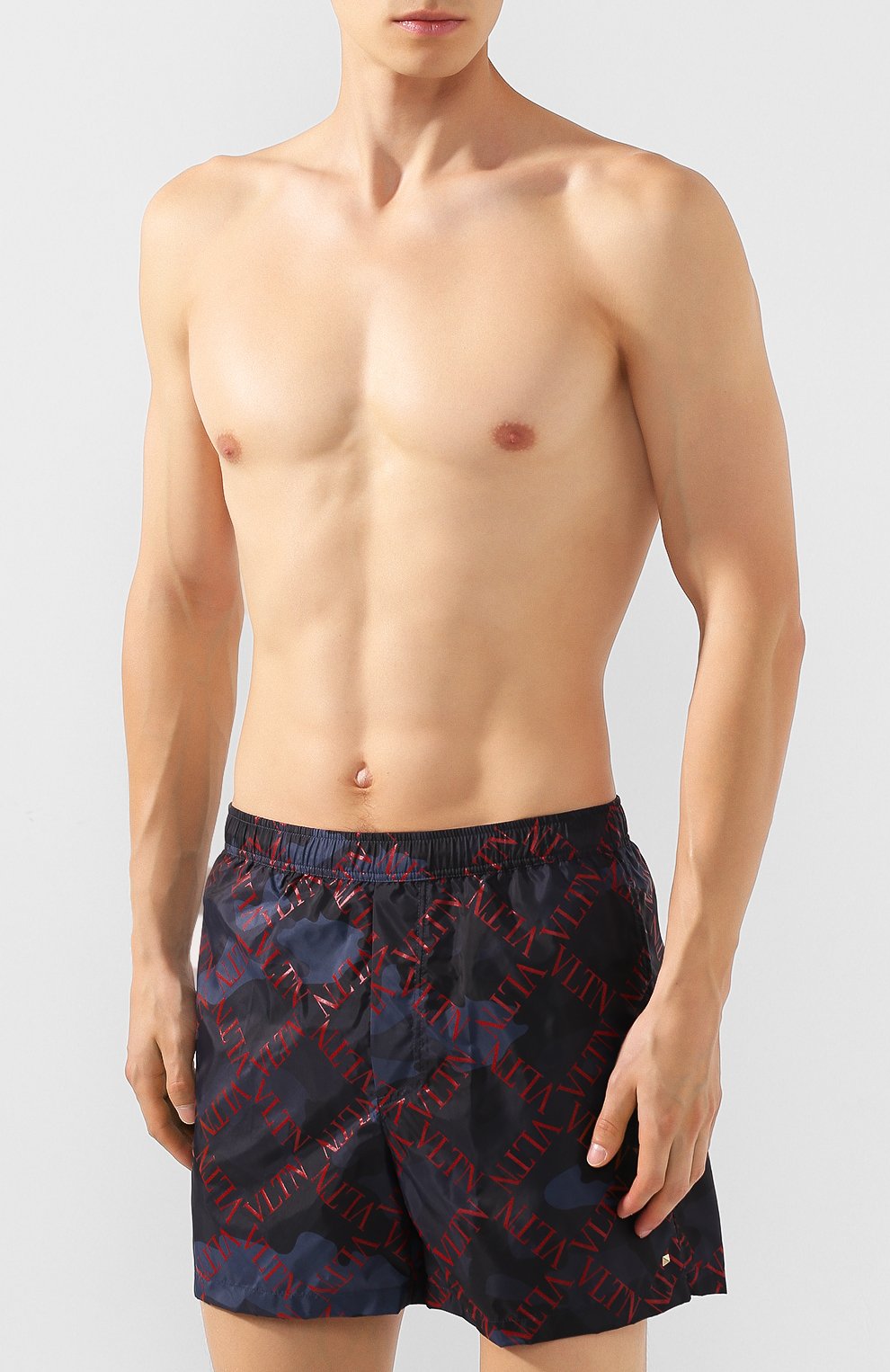 Плавки-шорты VALENTINO темно-синего цвета по цене 42950 руб., арт. SV3UH028JFG, фото 3 Плавки-шорты VALENTINO, арт. SV3UH028JFG, фото 3