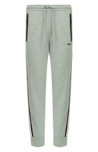 Светло-зеленый