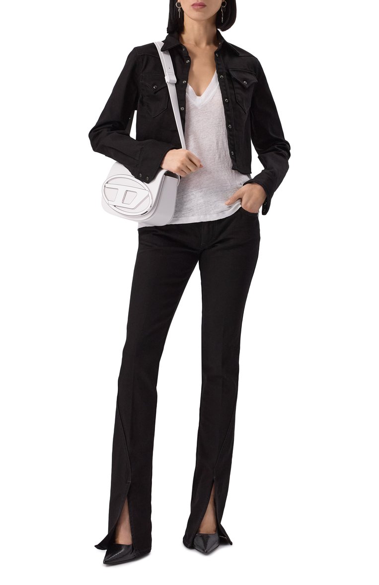 Женские джинсы trumpet DSQUARED2 черного цвета, арт. S80LA0074/S30564 | Фото 2 (Материал сплава: Проставлено; Длина (брюки, джинсы): Удлиненные; Драгоценные �камни: Проставлено; Силуэт Ж (брюки и джинсы): Расклешенные; Материал внешний: Деним, Хлопок; Кросс-КТ: Деним; Стили: Кэжуэл)