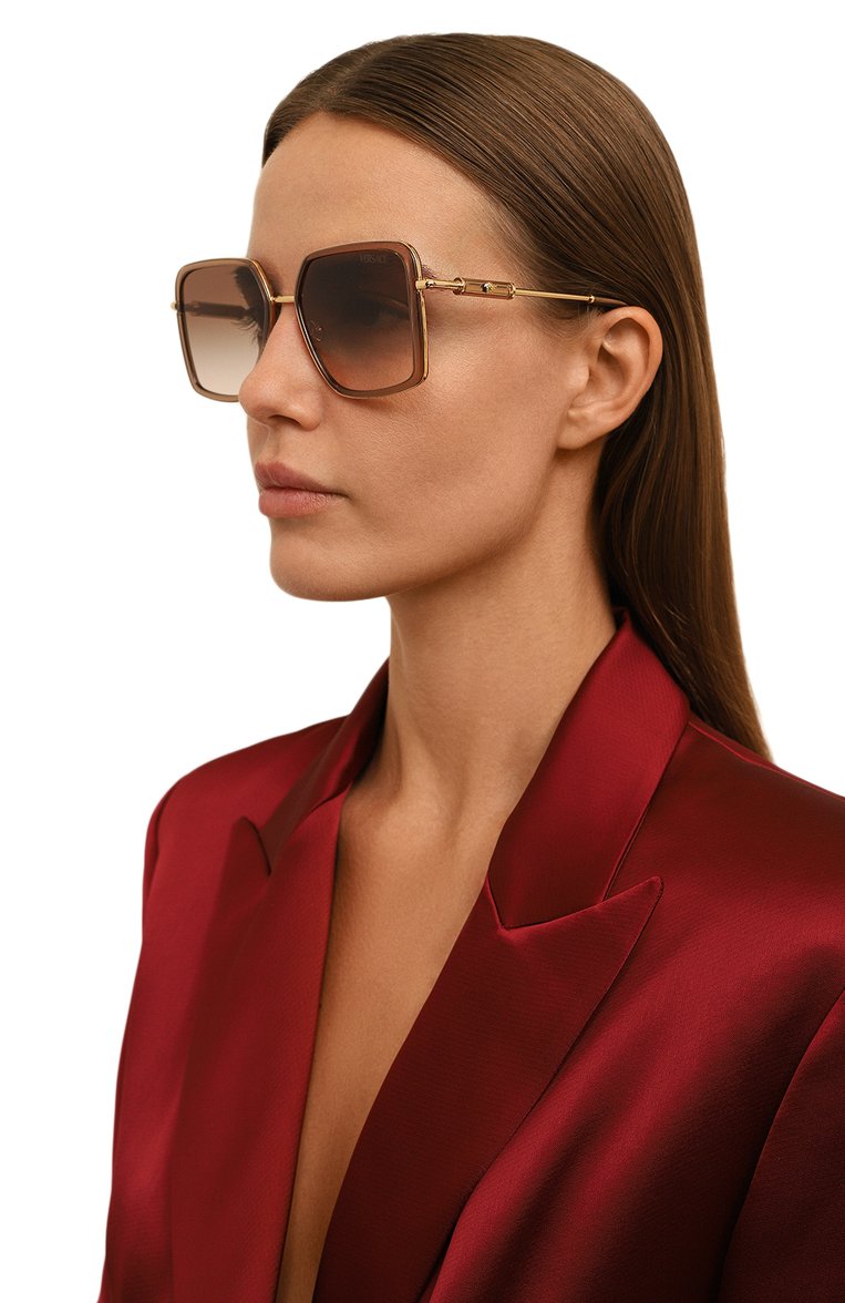 Женские солнцезащитные очки VERSACE коричневого цвета, арт. 2261-100213 | Фото 2 (Нос: Не проставлено; Региональные ограничения белый список (Axapta Mercury): Не проставлено; Тип очков: С/з; Материал: Пластик, Металл; Оптика Гендер: оптика-женское; Очки форма: Квадратные)