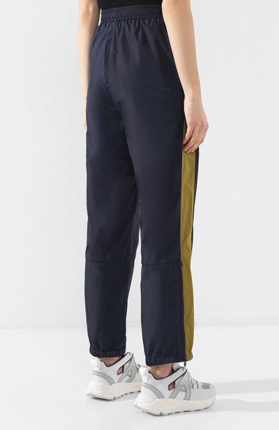Брюки с лампасами ACNE STUDIOS темно-синего цвета по цене 19950 руб., арт. CK0004/W, фото 4 Брюки с лампасами ACNE STUDIOS, арт. CK0004/W, фото 4