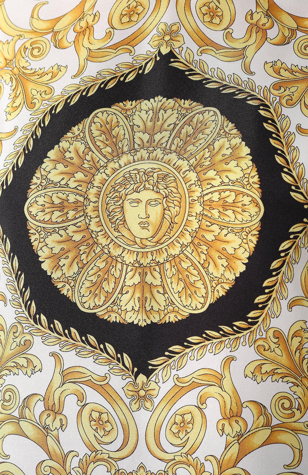 Шелковый топ VERSACE разноцветного цвета по цене 119500 руб., арт. A82352/A228617, фото 5 Шелковый топ VERSACE, арт. A82352/A228617, фото 5