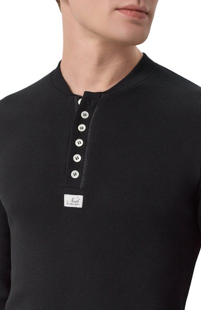 Хлопковый лонгслив-хенли MAGLIANO черного цвета по цене 39950 руб., арт. MGFW26TT02876, фото 5 Хлопковый лонгслив-хенли MAGLIANO, арт. MGFW26TT02876, фото 5
