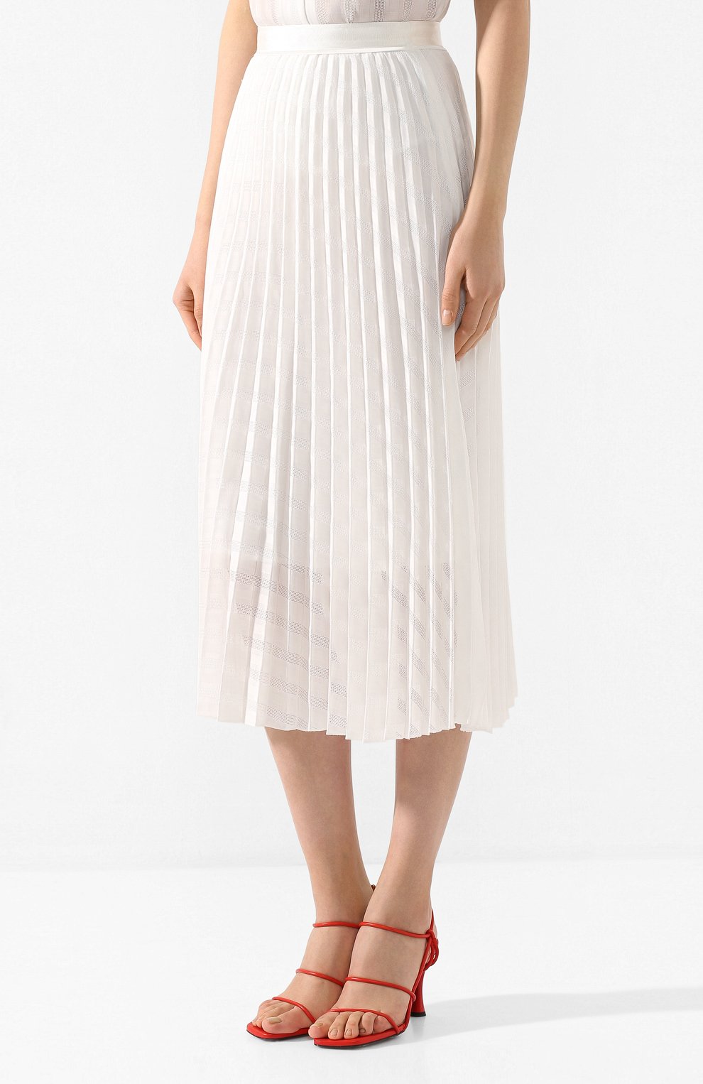 Плиссированная юбка VICTORIA, VICTORIA BECKHAM белого цвета по цене 44850 руб., арт. 2220WSK001017A, фото 3 Плиссированная юбка VICTORIA, VICTORIA BECKHAM, арт. 2220WSK001017A, фото 3