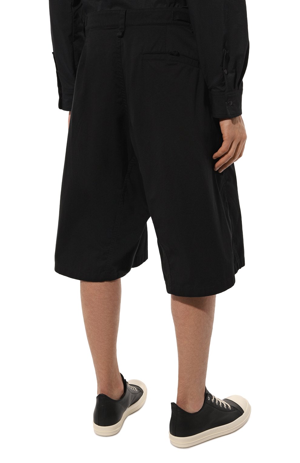 Хлопковые шорты BALENCIAGA черного цвета по цене 119000 руб., арт. 791058/TBP01, фото 4 Хлопковые шорты BALENCIAGA, арт. 791058/TBP01, фото 4