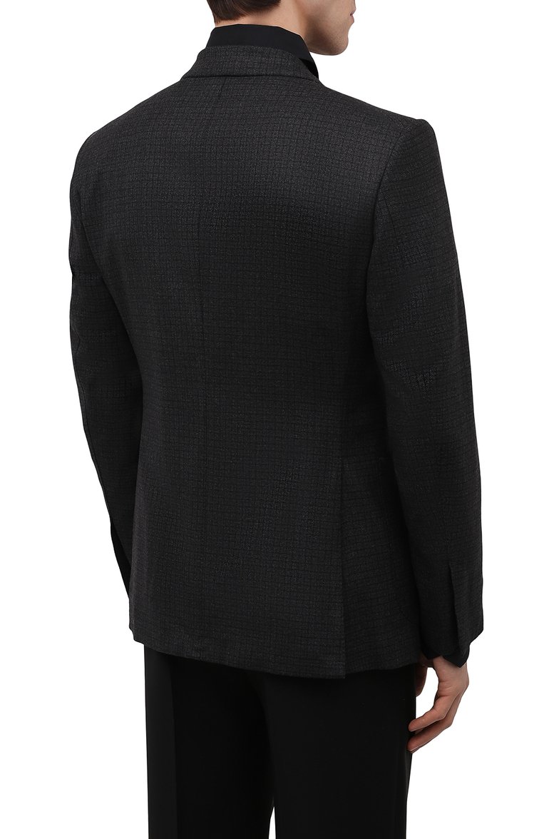 Мужской шерстяной пиджак TOM FORD темно-серого цвета, арт. 322R60/11HA40 | Фото 4 (Длина (для топов): Стандартные; Материал подклада: Шелк, Купро; Материал внешний: Шерсть; Рукава: Длинные; Пиджаки М: Приталенный; 1-2-бортные: Однобортные; Случай: Повседневный; Стили: Кэжуэл; Драгоценные камни: Проставлено; Материал сплава: Проставлено)