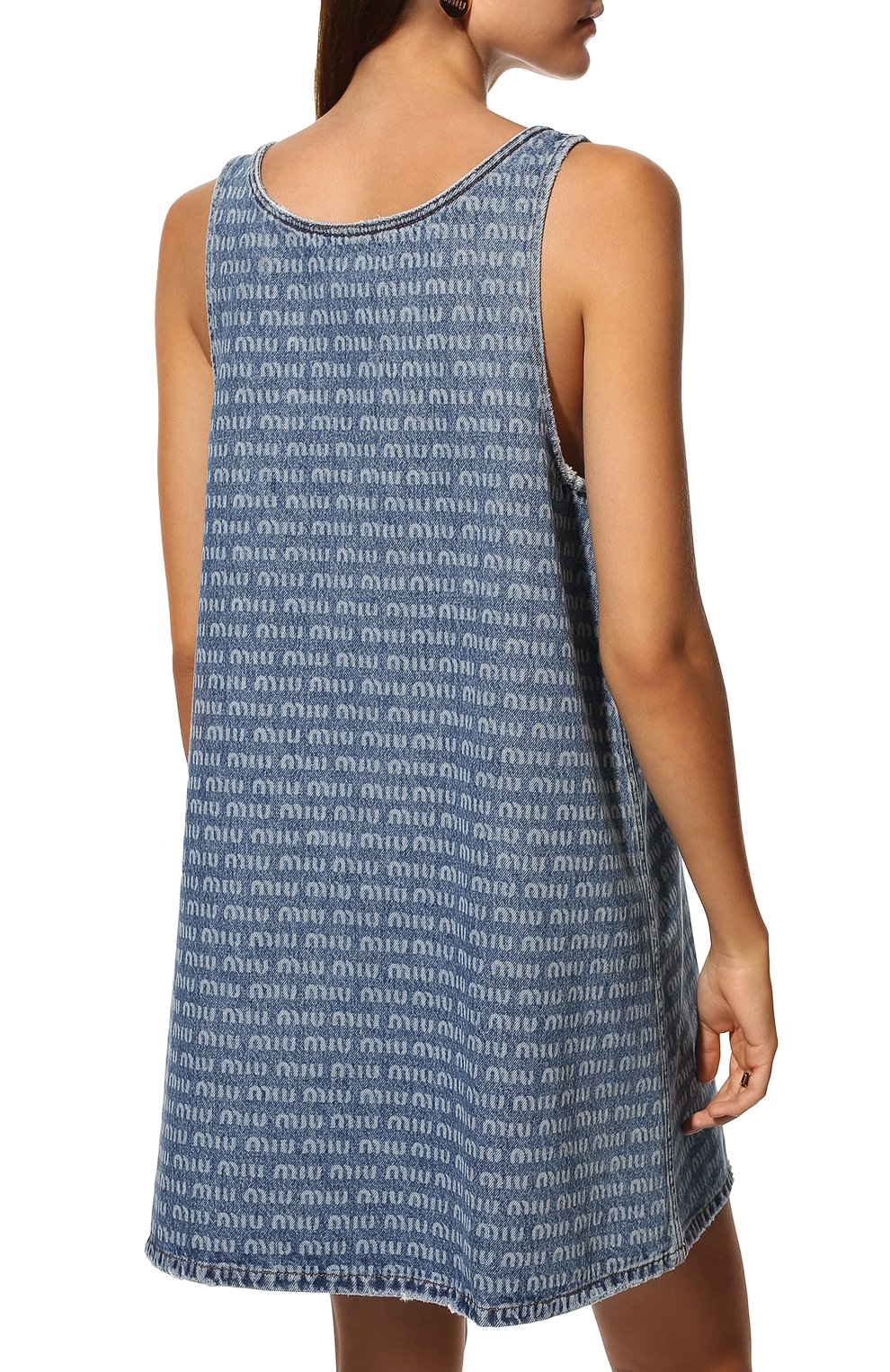 Джинсовое платье MIU MIU голубого цвета по цене 140000 руб., арт. GWA186-10DP-F0013, фото 4 Джинсовое платье MIU MIU, арт. GWA186-10DP-F0013, фото 4