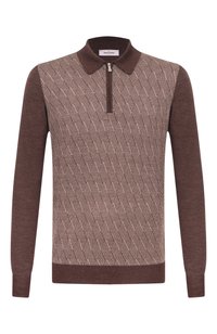 Коричневый