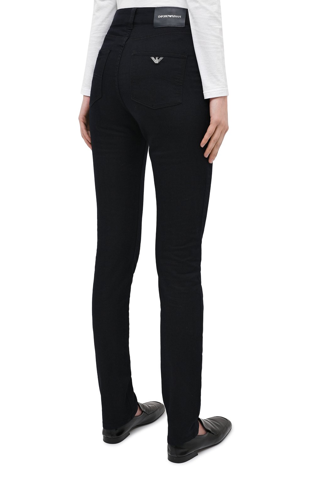 Джинсы EMPORIO ARMANI синего цвета по цене 23050 руб., арт. 6H2J18/2DXIZ, фото 4 Джинсы EMPORIO ARMANI, арт. 6H2J18/2DXIZ, фото 4