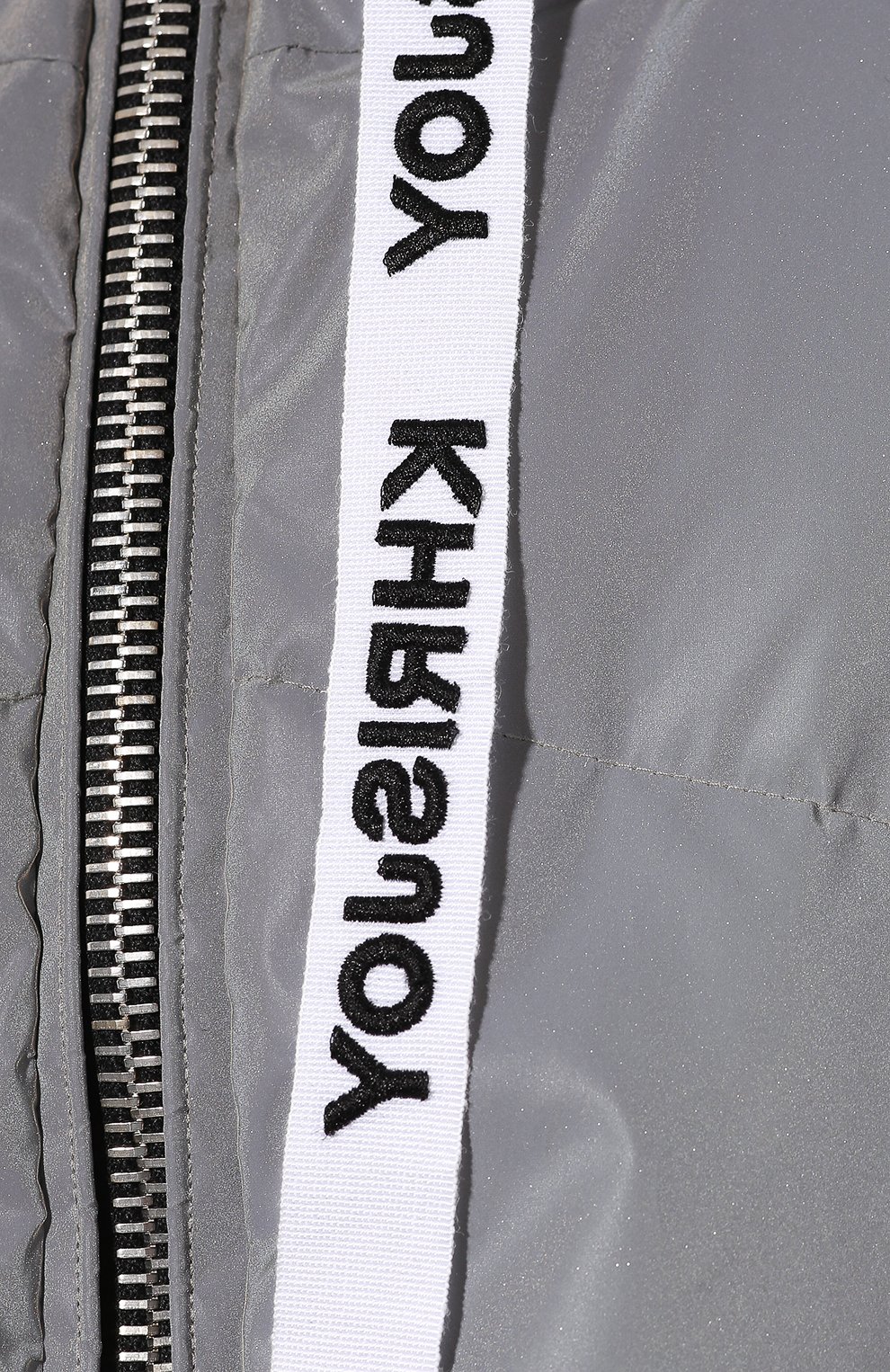 Пуховый жилет KHRISJOY серого цвета по цене 158500 руб., арт. AFPW003/NY-, фото 5 Пуховый жилет KHRISJOY, арт. AFPW003/NY-, фото 5