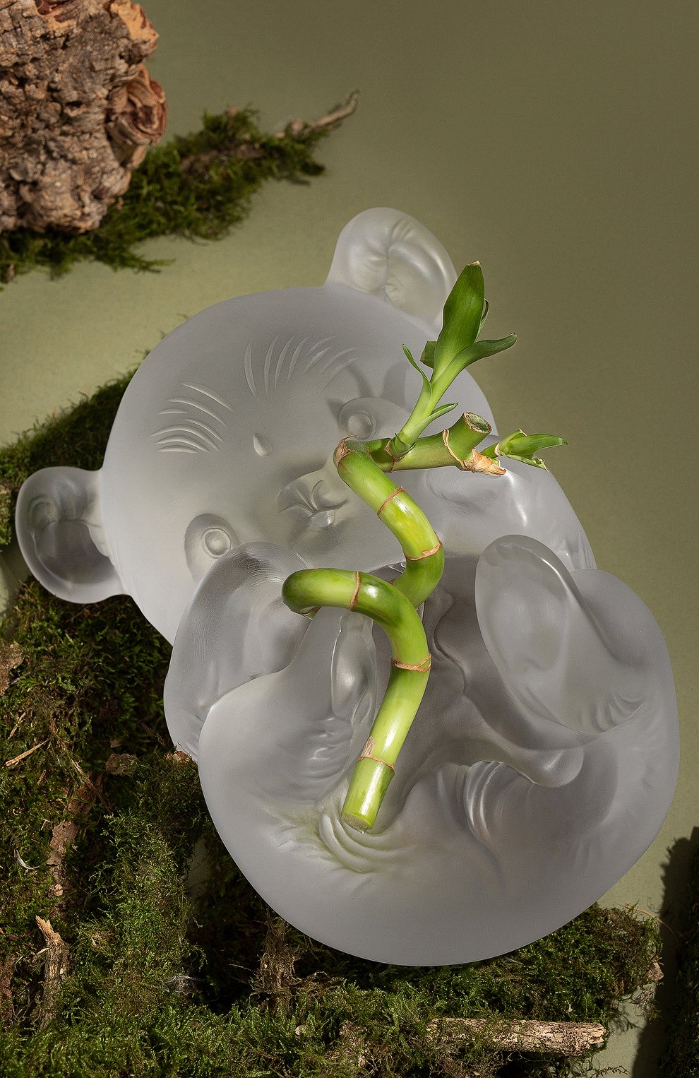 Скульптура панда лежащая meng-men LALIQUE прозрачного цвета по цене 2970000 руб., арт. 89010104, фото 3 Скульптура панда лежащая meng-men LALIQUE, арт. 89010104, фото 3