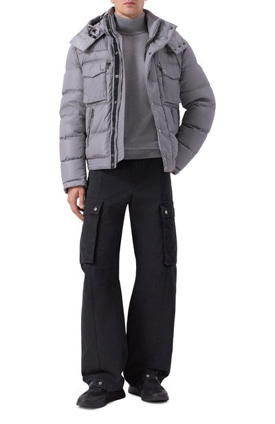 Пуховик DOLCE & GABBANA серого цвета по цене 343500 руб., арт. G9BRXT/FUS22, фото 2 Пуховик DOLCE & GABBANA, арт. G9BRXT/FUS22, фото 2