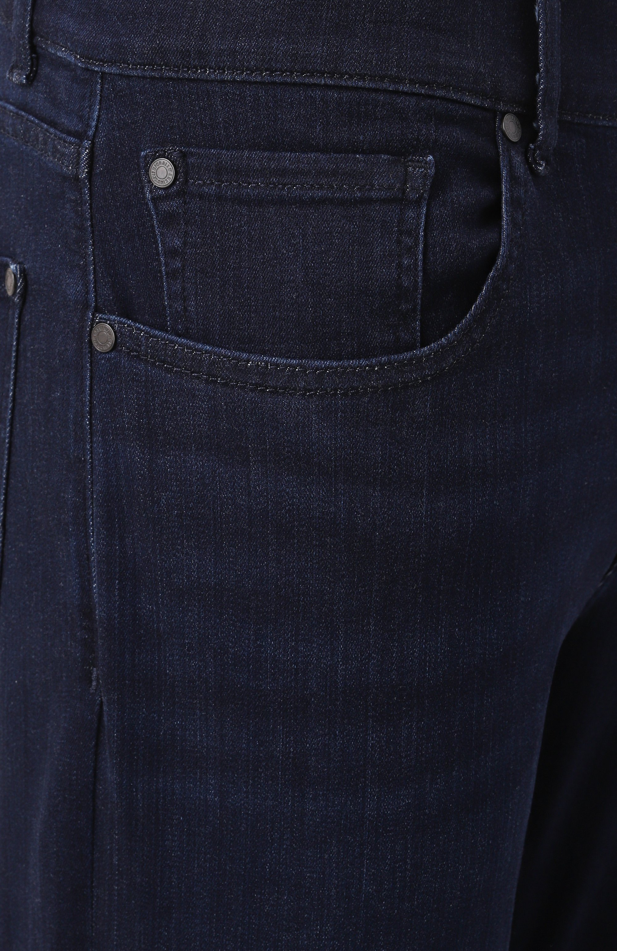 Джинсы slimmy tapered 7 FOR ALL MANKIND темно-синего цвета по цене 26350 руб., арт. JSMXA230AD, фото 6 Джинсы slimmy tapered 7 FOR ALL MANKIND, арт. JSMXA230AD, фото 6