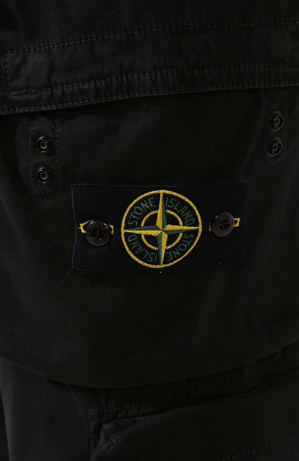 Хлопковые брюки-карго STONE ISLAND черного цвета по цене 45450 руб., арт. 711530702, фото 5 Хлопковые брюки-карго STONE ISLAND, арт. 711530702, фото 5