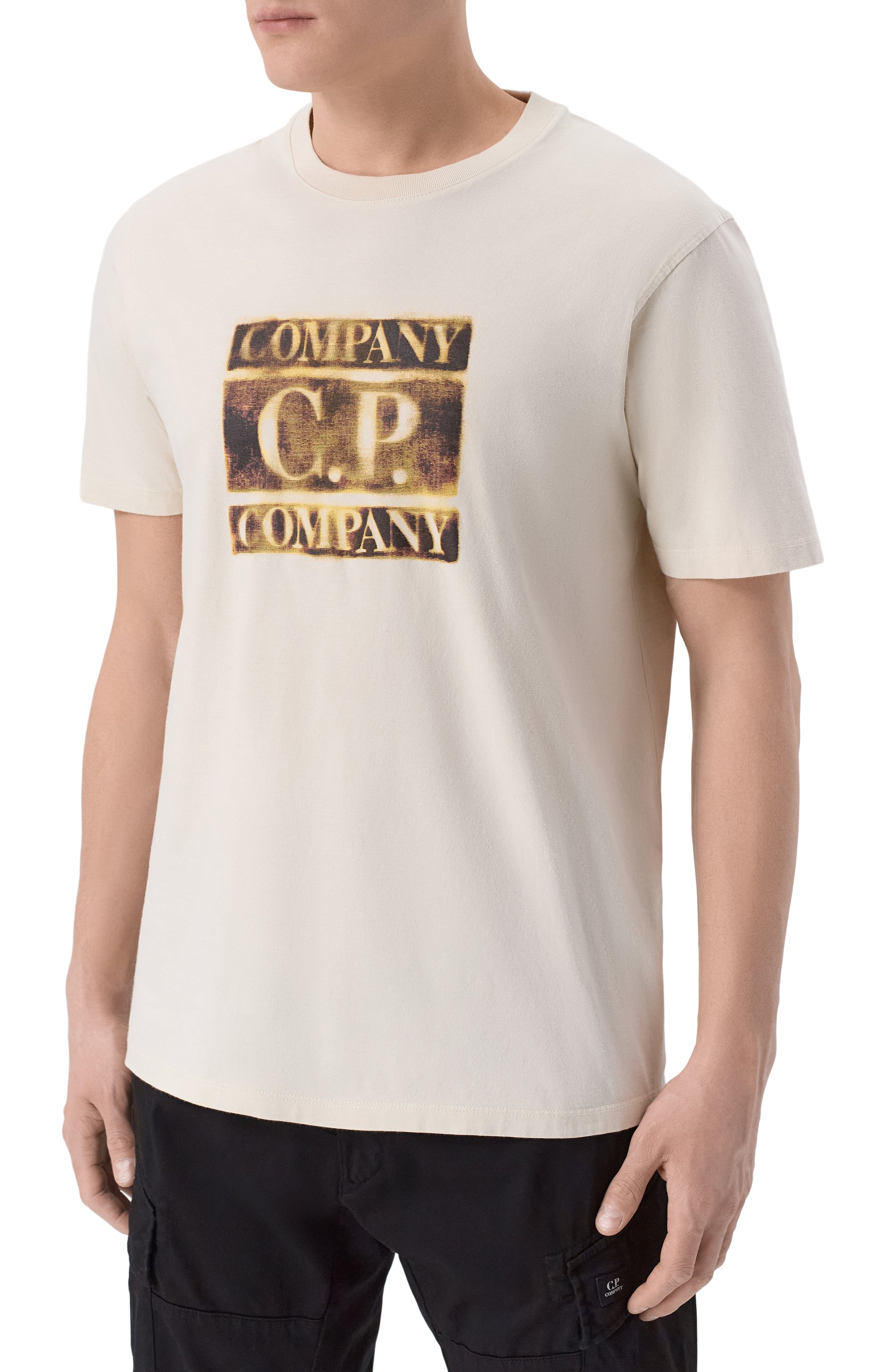 Хлопковая футболка C.P. COMPANY бежевого цвета по цене 17400 руб., арт. 20CMTS141A/110579W, фото 3 Хлопковая футболка C.P. COMPANY, арт. 20CMTS141A/110579W, фото 3