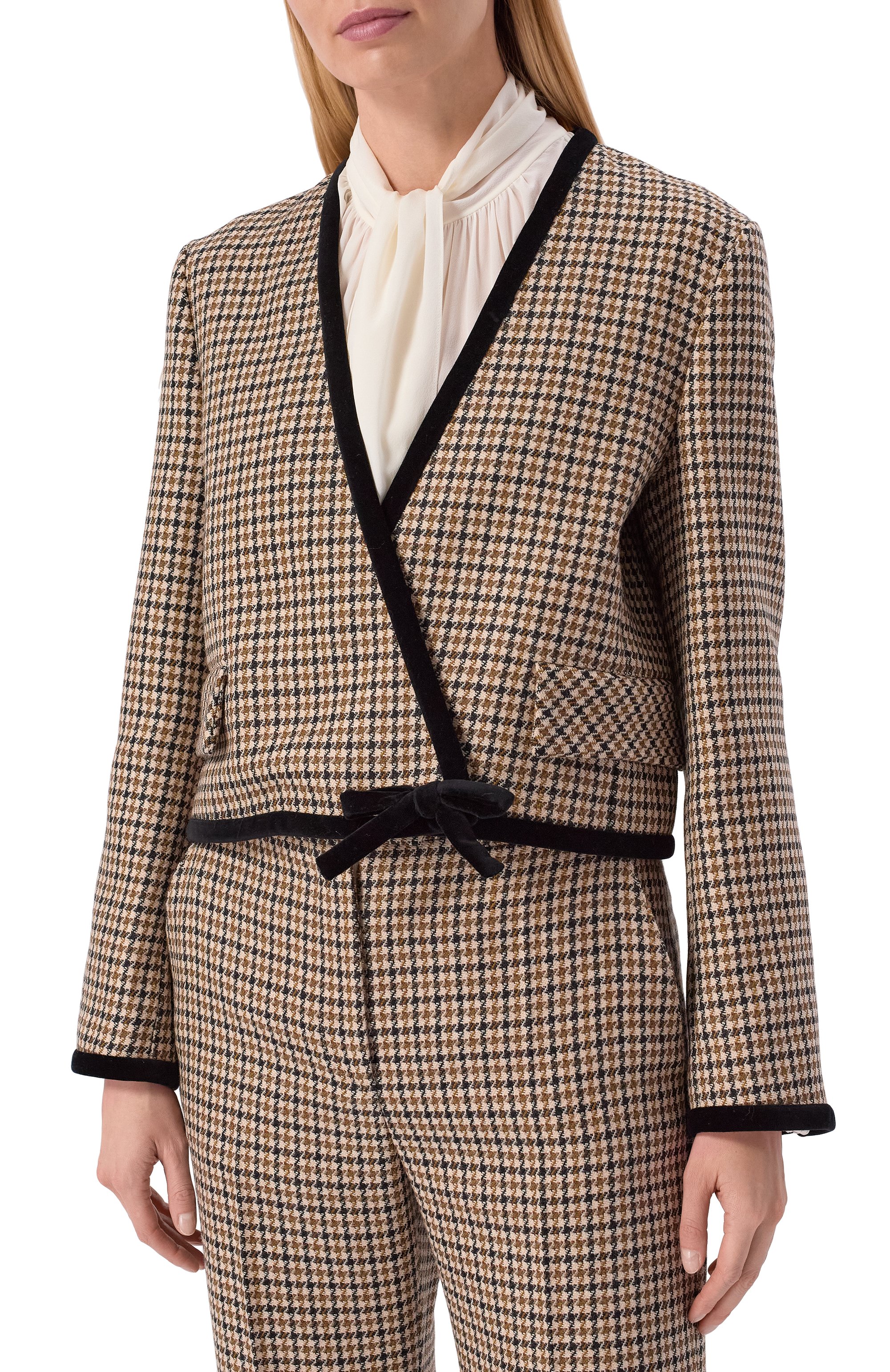 Шерстяной жакет VALENTINO бежевого цвета по цене 371500 руб., арт. 8B3CE590/9WL, фото 3 Шерстяной жакет VALENTINO, арт. 8B3CE590/9WL, фото 3