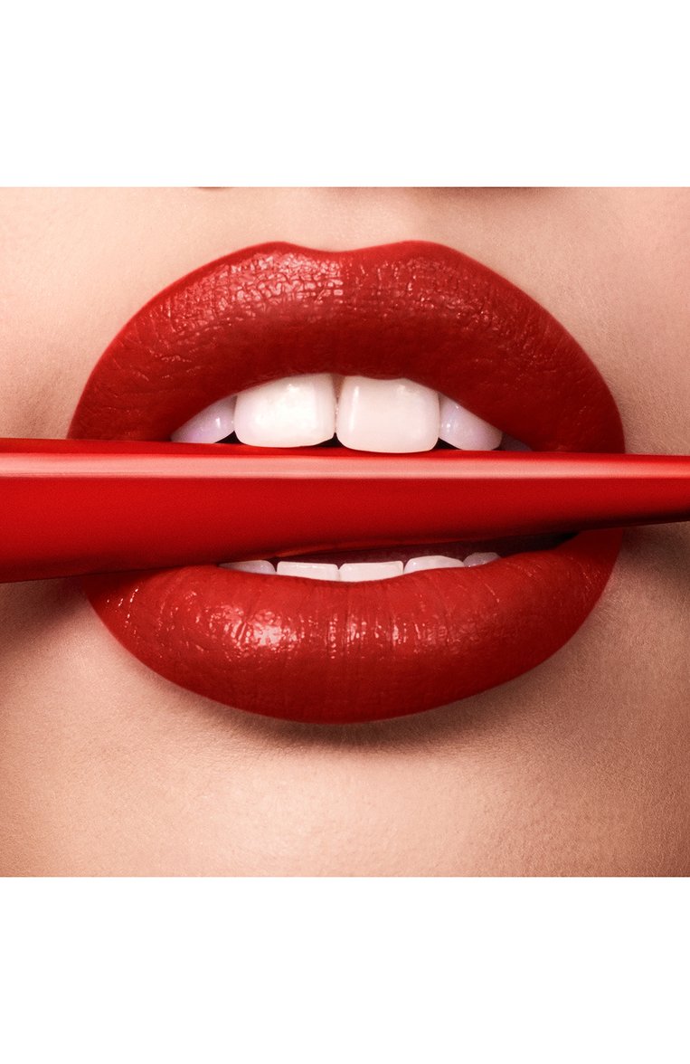 Помада-блеск для губ rouge stiletto glossy shine, оттенок rodeo tomato 155s (2g) CHRISTIAN LOUBOUTIN  цвета, арт. 8435415078139 | Фото 6 (Региональные ограничения белый список (Axapta Mercury): Не проставлено; Нос: Не проставлено; Финишное покрытие: Сияющий)