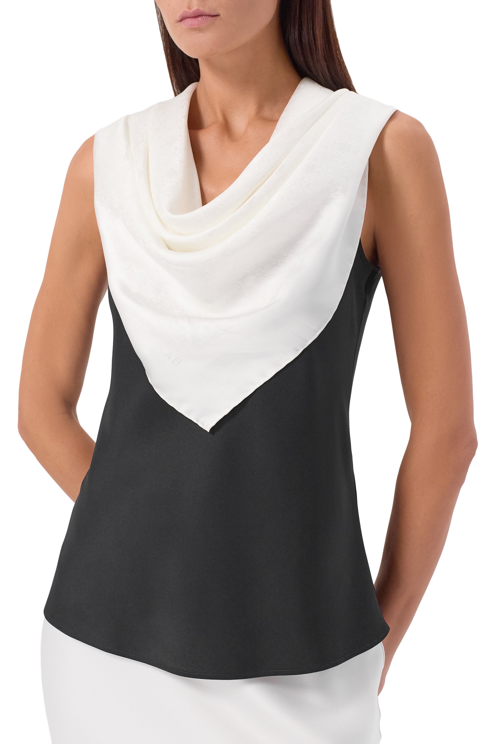 Шелковый платок ELIE SAAB молочного цвета по цене 59200 руб., арт. SE9090J6096, фото 2 Шелковый платок ELIE SAAB, арт. SE9090J6096, фото 2