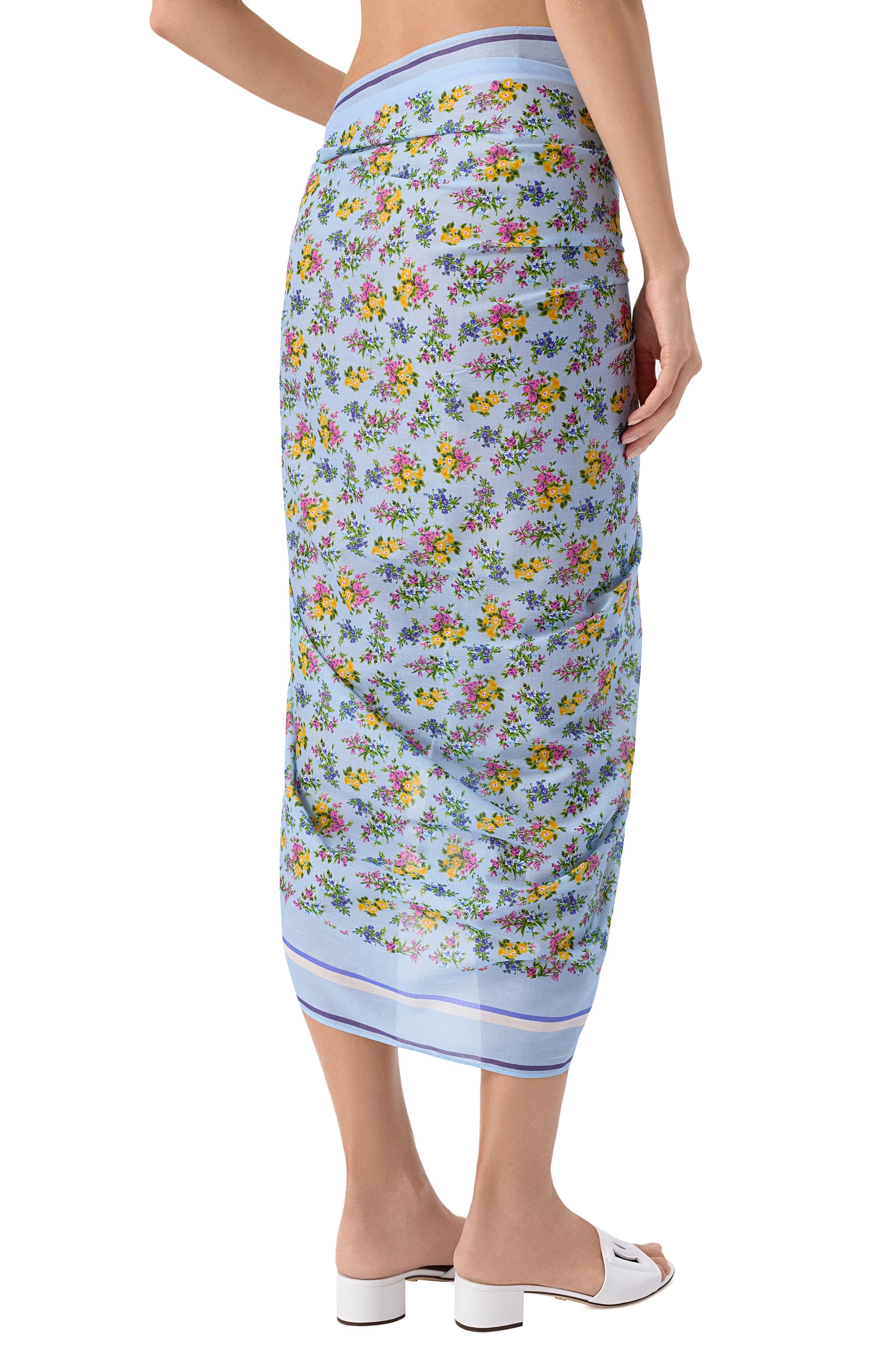 Хлопковое парео DOLCE & GABBANA голубого цвета по цене 99650 руб., арт. 04A01J/0N0DP, фото 4 Хлопковое парео DOLCE & GABBANA, арт. 04A01J/0N0DP, фото 4