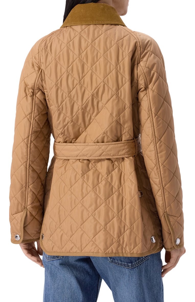 Женская куртка BURBERRY бежевог�о цвета, арт. 8071842 | Фото 4 (Рукава: Длинные; Материал подклада: Синтетический материал; Драгоценные камни: Проставлено; Материал сплава: Проставлено; Длина (верхняя одежда): Короткие; Кросс-КТ: Легкие, Куртка; Стили: Кэжуэл; Материал внешний: Синтетический материал)
