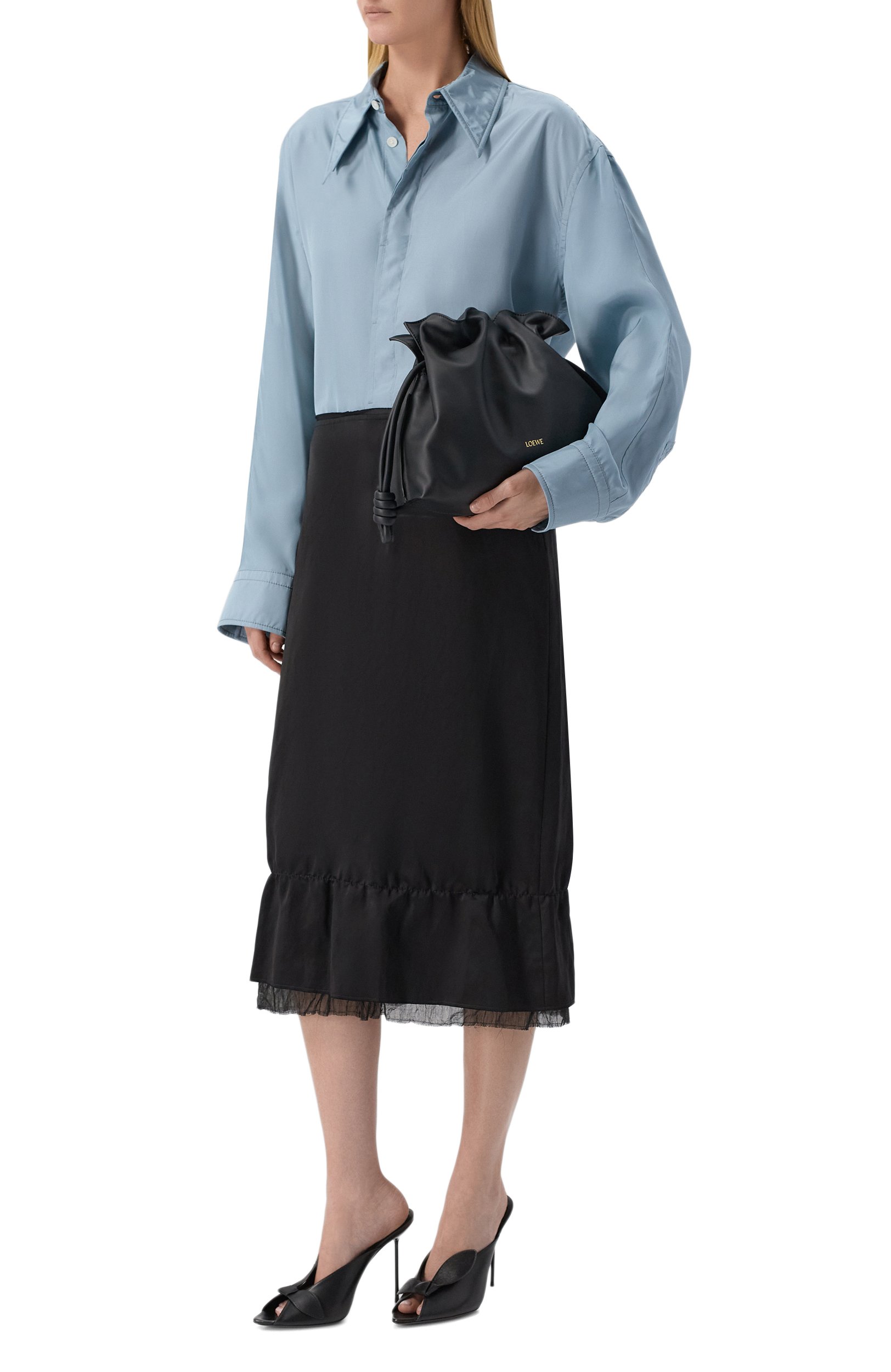 Клатч flamenco medium LOEWE черного цвета по цене 335500 руб., арт. A411FC1XD4, фото 3 Клатч flamenco medium LOEWE, арт. A411FC1XD4, фото 3