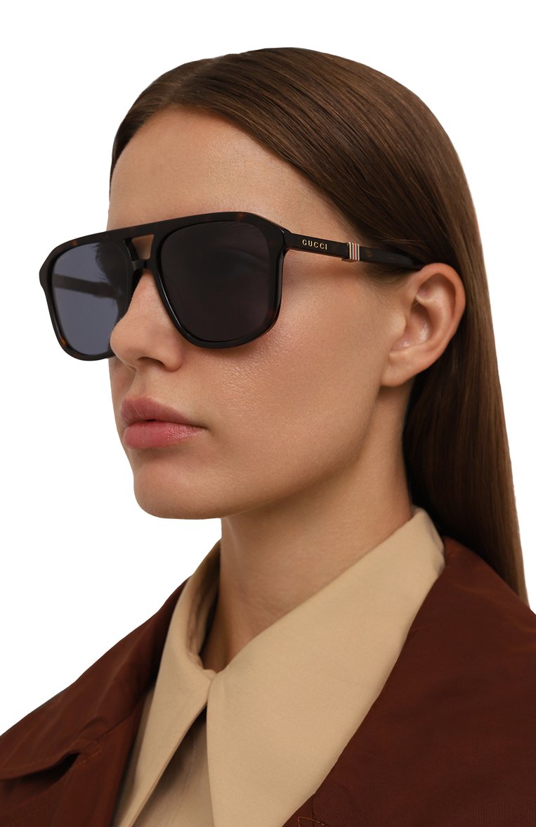 Женские солнцезащитные очки GUCCI коричневого цвета, арт. GG1494S 002 | Фото 2 (Региональные ограничения белый список (Axapta Mercury): Не проставлено; Нос: Не проставлено; Кросс-КТ: С/з-унисекс; Тип очков: С/з; Материал: Пластик; Очки форма: Авиаторы; Оптика Гендер: оптика-унисекс)