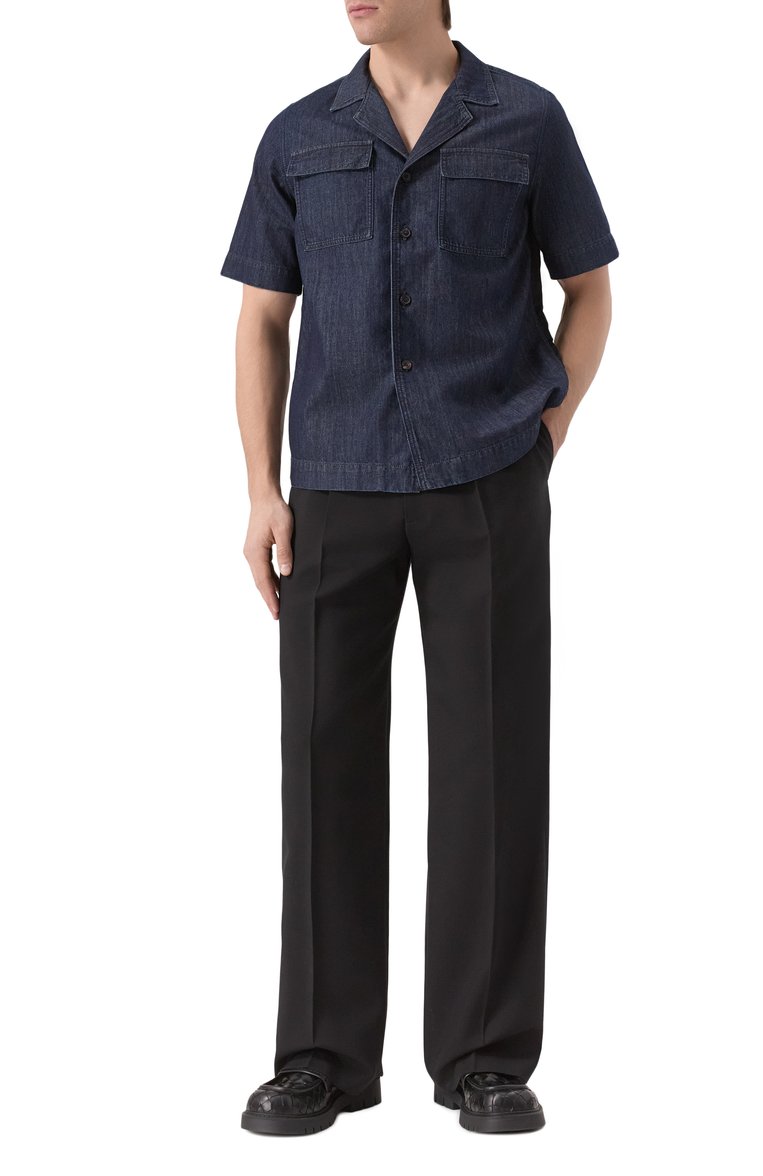 Мужская комбинированная рубашка DRIES VAN NOTEN темно-синего цвета, арт. 251-020727-1553 | Фото 2 (Материал внешний: Хлопок, Деним; Длина (для топов): Стандартные; Рукава: Короткие; Воротник: Отложной; Стили: Кэжуэл; Принт: Однотонные; Кросс-КТ: Деним; Случай: Повседневный)