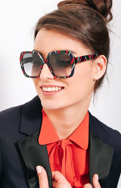 Солнцезащитные очки GUCCI разноцветного цвета по цене 23100 руб., арт. GG0096 005, фото 2 Солнцезащитные очки GUCCI, арт. GG0096 005, фото 2