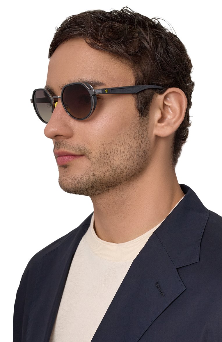 Женские солнце�защитные очки RAY-BAN черного цвета, арт. 3703M-F03011 | Фото 2 (Региональные ограничения белый список (Axapta Mercury): Не проставлено; Нос: Не проставлено; Материал: Пластик, Металл; Тип очков: С/з; Кросс-КТ: С/з-унисекс; Очки форма: Круглые; Оптика Гендер: оптика-унисекс)