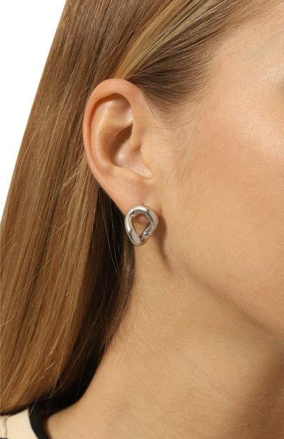 Серьги JIL SANDER серебряного цвета по цене 46250 руб., арт. J11VG0219 P6959, фото 2 Серьги JIL SANDER, арт. J11VG0219 P6959, фото 2