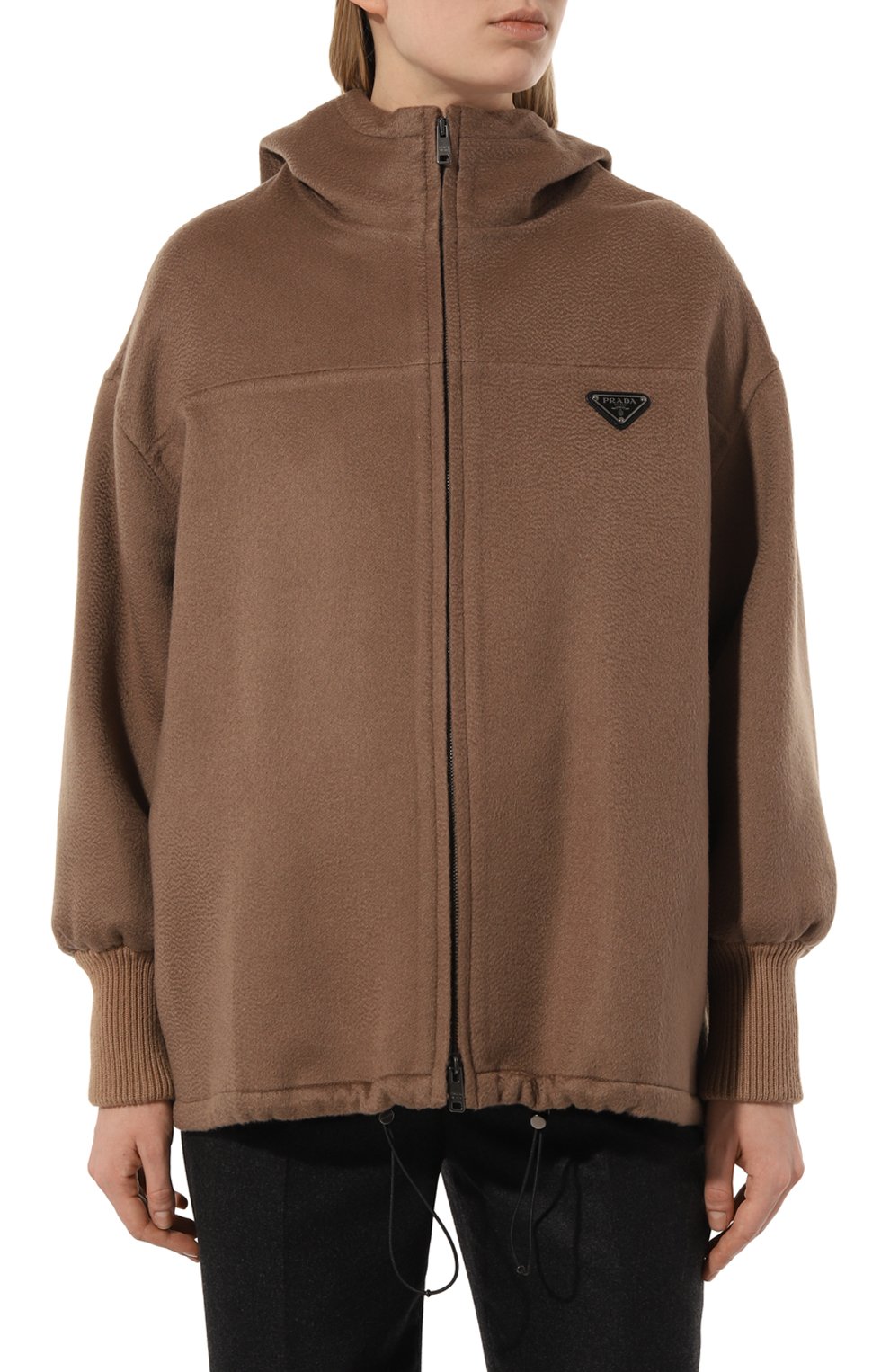 Кашемировая куртка PRADA бежевого цвета по цене 580000 руб., арт. P679L-1XON-F0040-212, фото 3 Кашемировая куртка PRADA, арт. P679L-1XON-F0040-212, фото 3