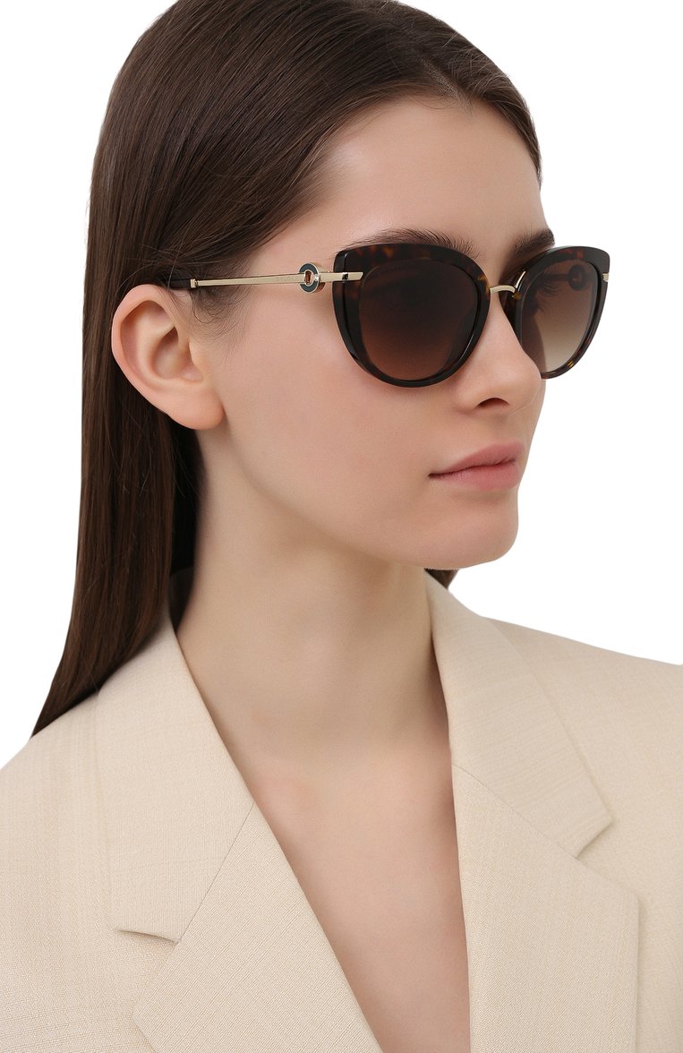 Женские солнцезащитные очки BVLGARI коричневого цвета, арт. 8231B-504/13 | Фото 2 (Региональные ограничения белый список (Axapta Mercury): Не проставлено, RU; Нос: Не проставлено; Материал: Пластик; Тип очков: С/з; Оптика Гендер: оптика-женское; Очки форма: Cat-eye, Бабочка)