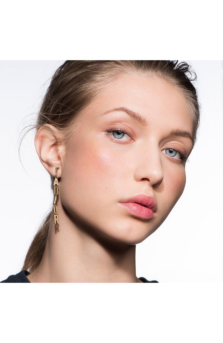 Румяна для лица rouge blush, оттенок 449 танцы (6g) DIOR  цвета, арт. C029500449 | Фото 4 (Нос: Не проставлено; Региональные огранич�ения белый список (Axapta Mercury): Не проставлено)
