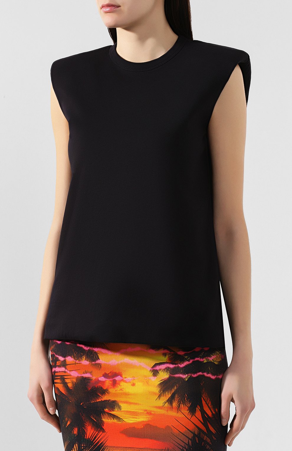 Хлопковая футболка DRIES VAN NOTEN черного цвета по цене 21250 руб., арт. 191-11135-7614, фото 3 Хлопковая футболка DRIES VAN NOTEN, арт. 191-11135-7614, фото 3