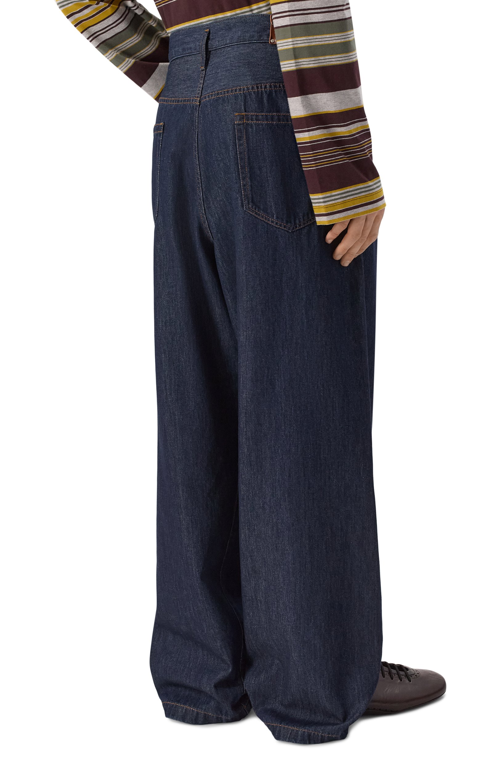 Джинсы DRIES VAN NOTEN темно-синего цвета по цене 64850 руб., арт. 020936/4401, фото 4 Джинсы DRIES VAN NOTEN, арт. 020936/4401, фото 4