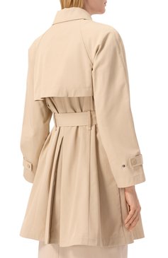 Женский тренч EMPORIO ARMANI бежевого цвета, арт. EW000638/AF12646 | Фото 4 (Рукава: Длинные; Материал подклада: Синтетический материал; Материал сплава: Проставлено; Драгоценные камни: Проставлено; Длина (верхняя одежда): До середины бедра; Стили: Кэжуэл; Кросс-КТ: Куртка; Материал внешний: Хлопок, Синтетический материал)