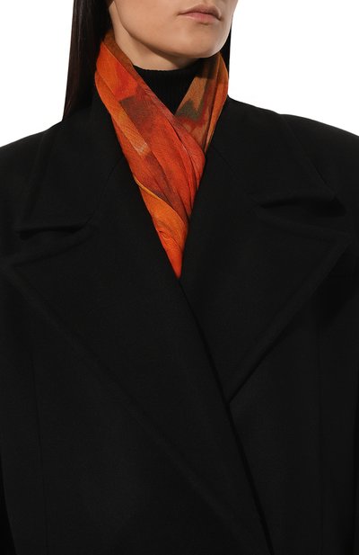 Кашемировая шаль маки GOURJI разноцветного цвета по цене 44960 руб., арт. T22MAK8S, фото 2 Кашемировая шаль маки GOURJI, арт. T22MAK8S, фото 2